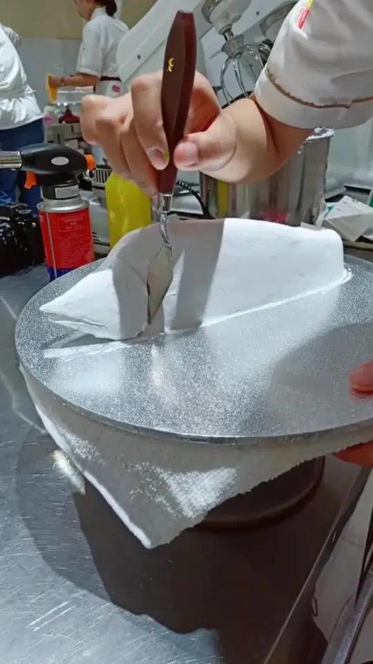 全抖音唯一一条吃奶油长大的银龙鱼?了解一下。@