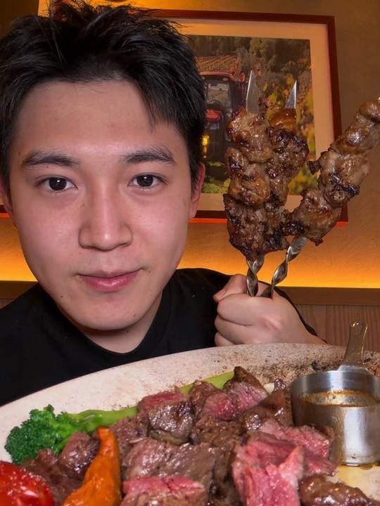 看糙老爷们吃漂亮菜是啥感受