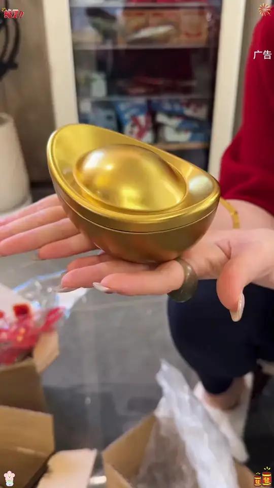 德芙巧克力新推出金元宝礼盒,这也太好看太高级啦,过年送礼放家里都太好啦德芙德芙巧克力巧克力