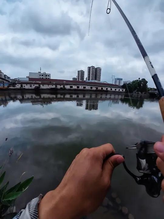 今天和朋友在天后宫狂拉红眼 风筝钓组配合桑巴围裙针尾加尾钩真的yyds #路亚 #爱生活爱
