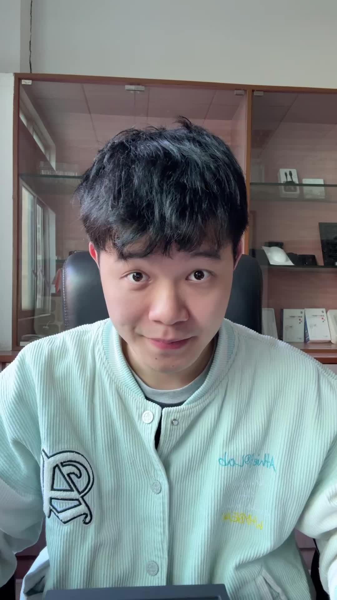 黑色PS,哑光亮光双面,手机套装吸塑,可配套纸盒印刷 吸塑包装 是时候安排一下了 包装盒生