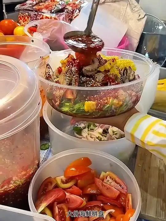 我承包的菜市场可以在室内制作美食了!都很好吃哦 泰国有哪些神奇美食泰式凉拌海鲜视频好吃不贵
