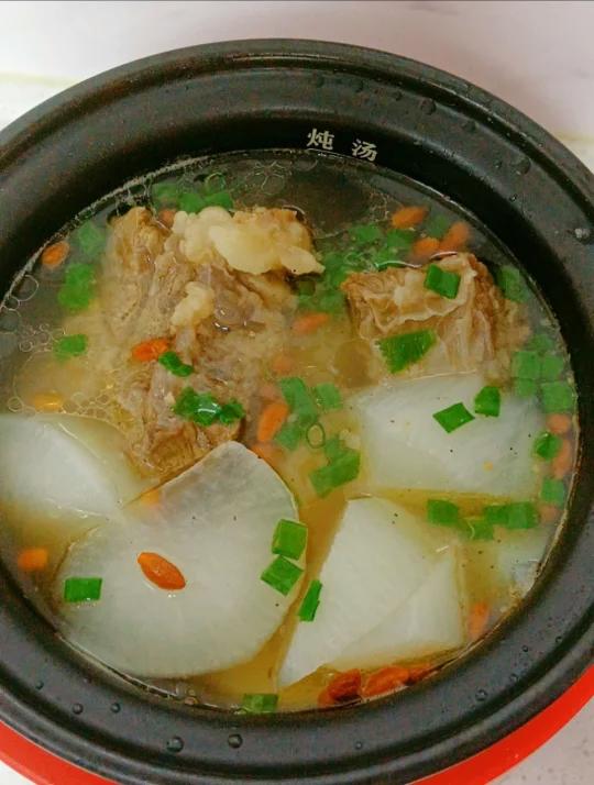 牛排骨萝卜汤做法分享