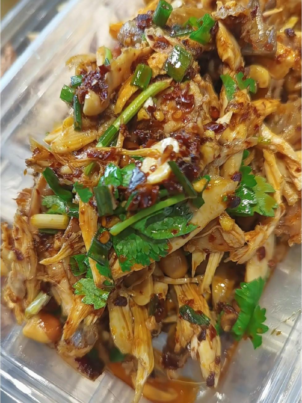 手撕鸡 酱香鸭脖 现卤现捞 团购优惠 卤味熟食