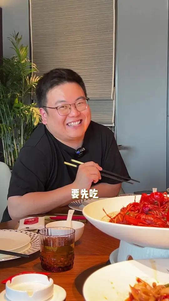 今天的红烧肉真的绝了!明珠广场同庆楼富茂升级开业!家庭聚餐,商务宴请必备之选!真材实料才能