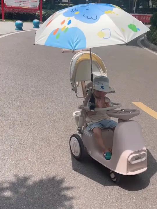 夏天太阳太晒了,快去给宝宝安排一个遮阳伞这样出门再也不怕太阳啦!推车 遛娃车都能用!