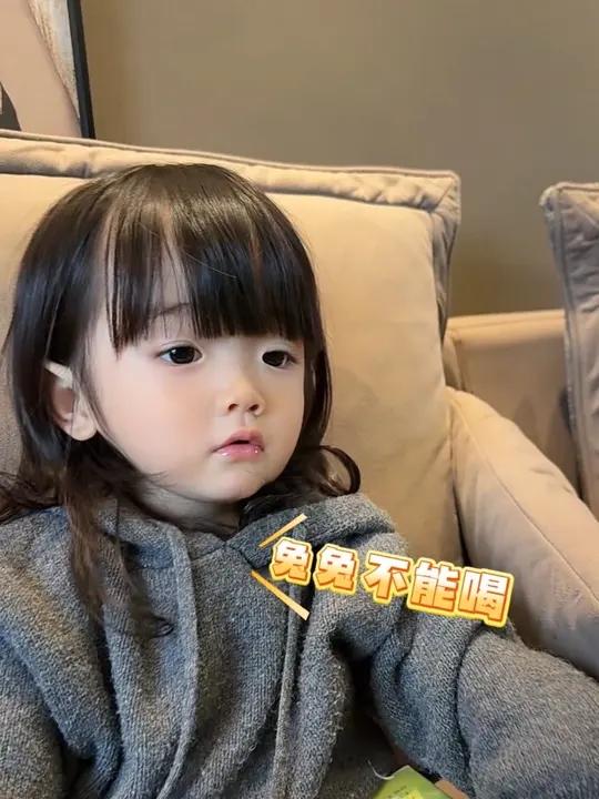 今天是懂事兔 可爱萌娃宝宝成长记录骗你生女儿萌宝宝太可爱