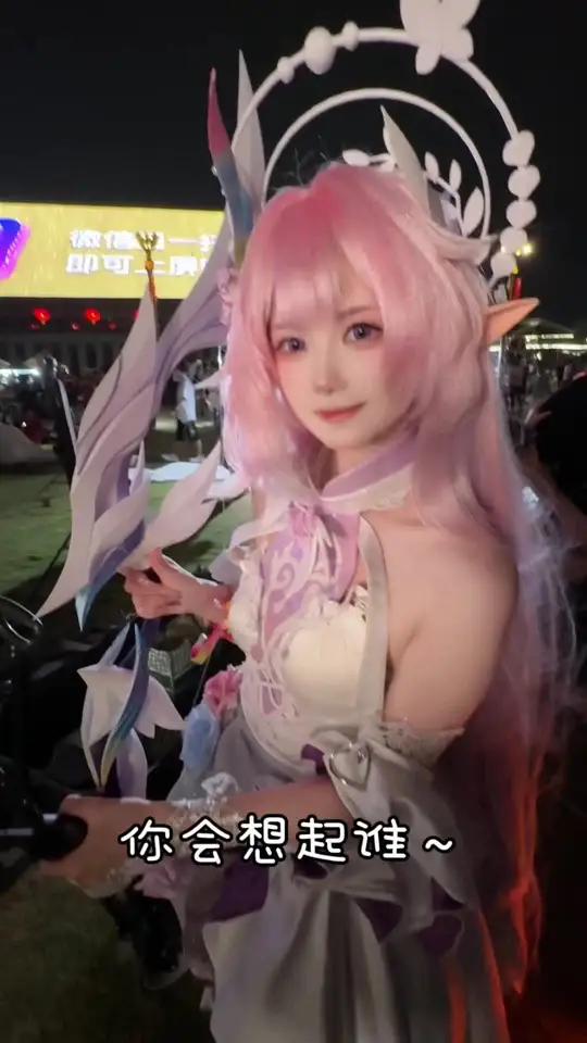 说起粉色头发的可爱女孩你会想起谁～