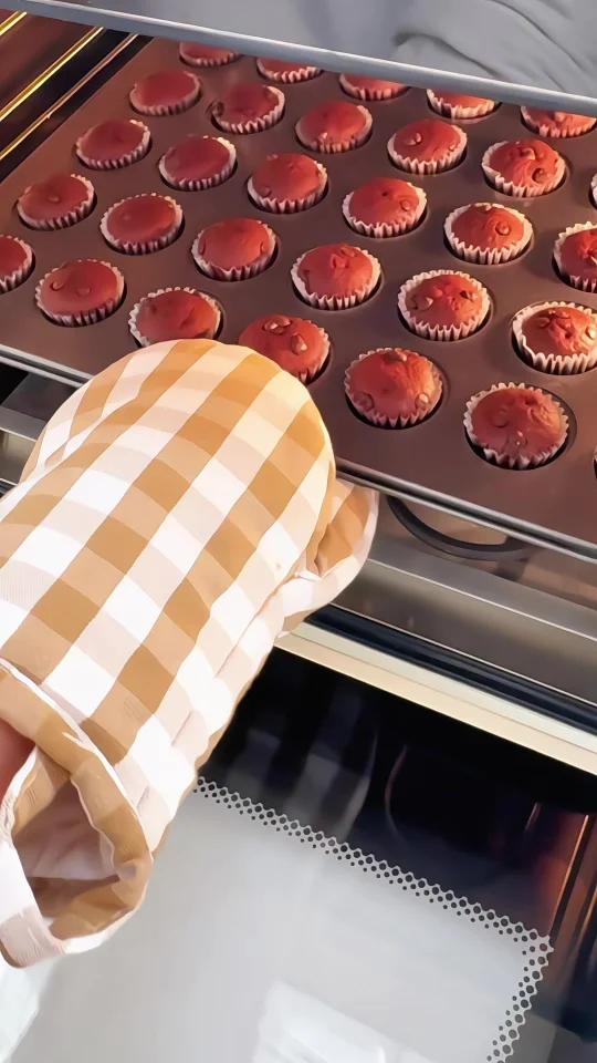 一口一个的巧克力麦芬蛋糕也太可爱了吧