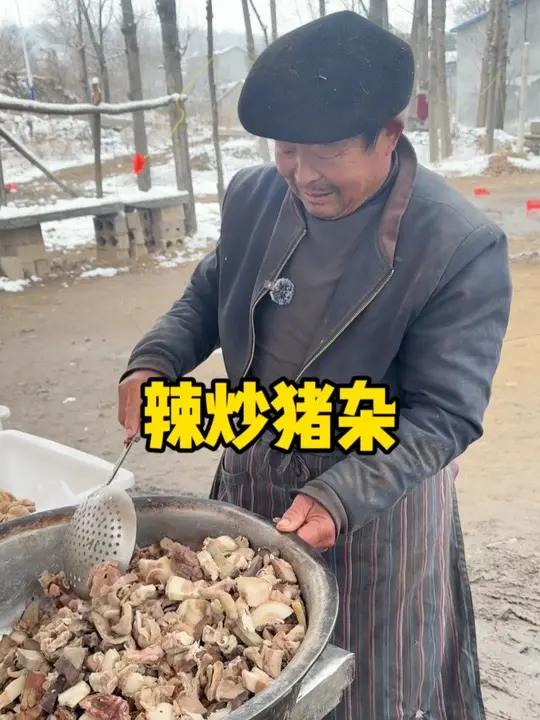 山东大集猪肉摊,辣炒猪杂