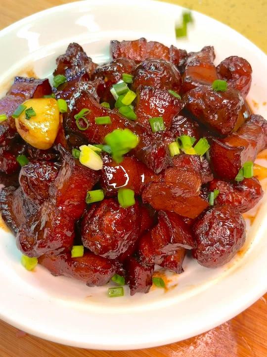 虎皮鹌鹑蛋烧肉解锁了新菜式,惊艳到我了