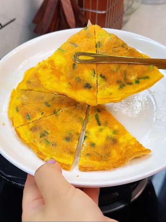 在家复刻了外面小吃摊手抓饼,小朋友说太好吃了学会快去试试吧手抓饼手抓饼懒人做法我的厨房日记