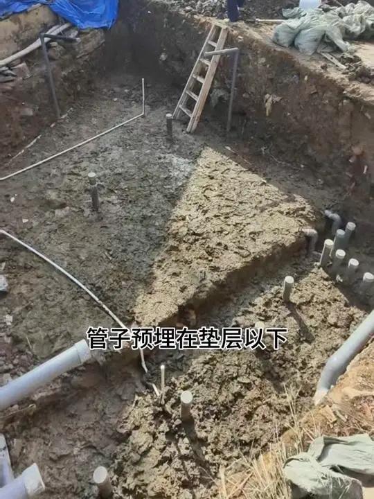 富阳东洲别墅庭院15吨小鱼池过滤系统管道预埋完成