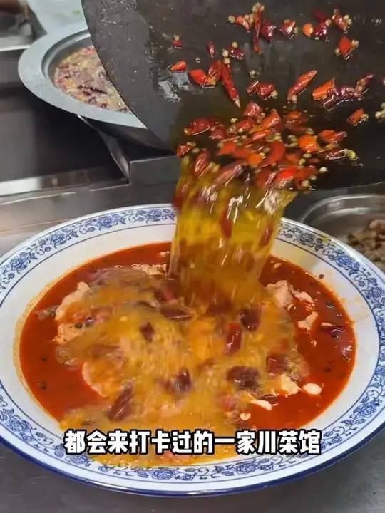 惠州25年厨子开的川菜馆,几乎爱吃辣的都来吃过?!#深夜美食 #川菜馆 #惠州川菜 #江湖