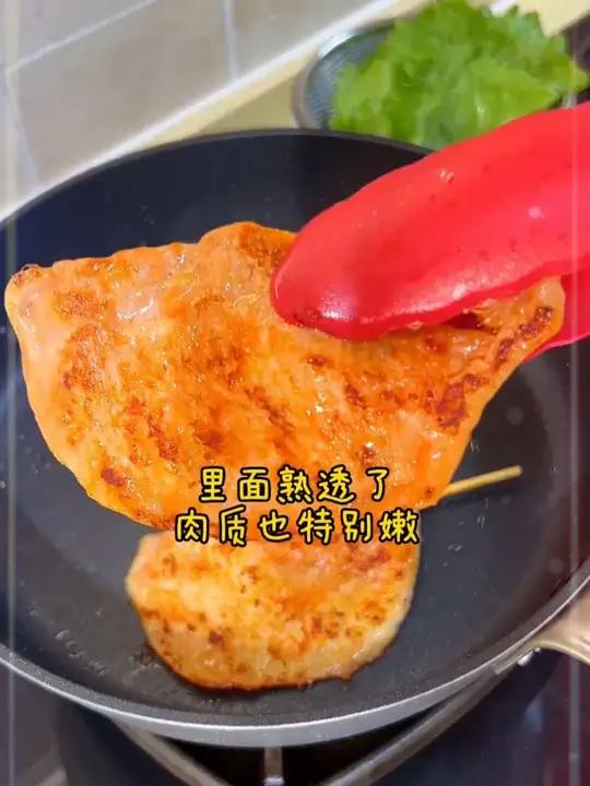 蛋包里脊串真的好好吃呀，今天夹在汉堡里 #小学生早餐 #蛋包里脊 #早餐吃什么 #我的厨房