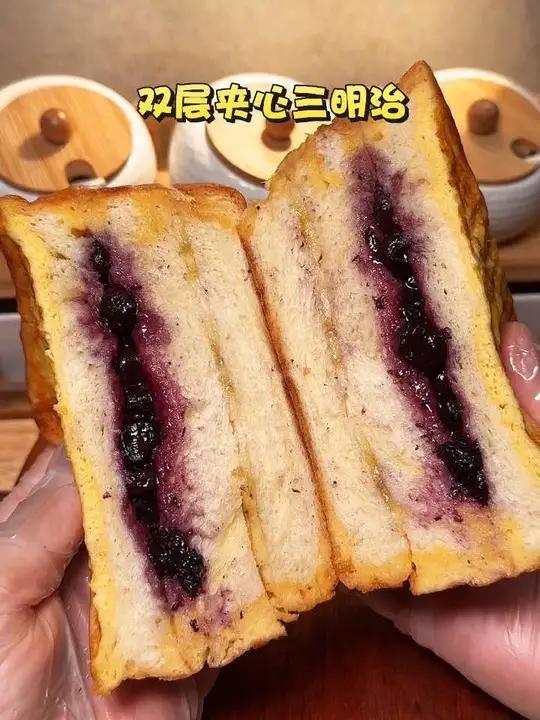 孩子超喜欢的早餐双层夹心三明治,做法简单又好吃