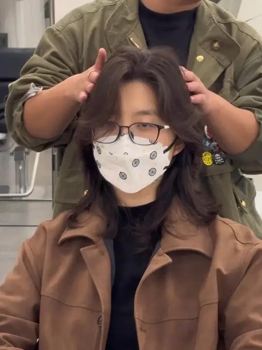 不一定斩男但是一定斩女的狼尾鲻鱼头卷发