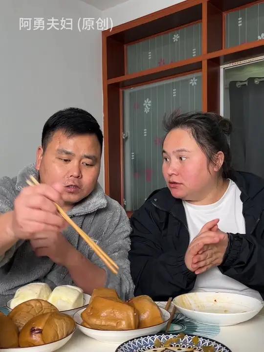 你的红烧肉已经被我吃了,你就好好守着你的馒头吧