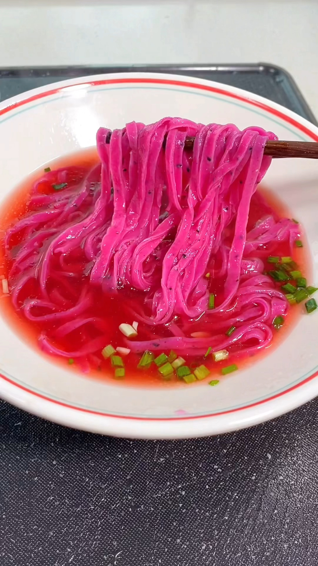 火龙果清汤面