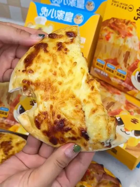 开学了 早上就给孩子做这个 披萨 美食披萨 妈呀太香了 大人小孩都爱吃 榴莲披萨 孩子可喜