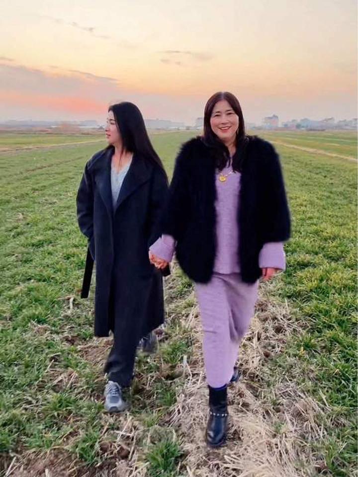 听着优美旋律，看看我的韭菜基地