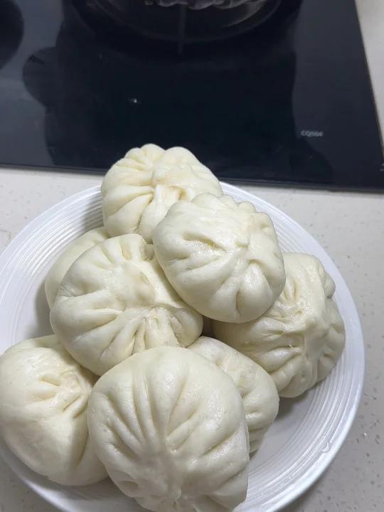 做包子我就服我自己!一个非常真实的视频