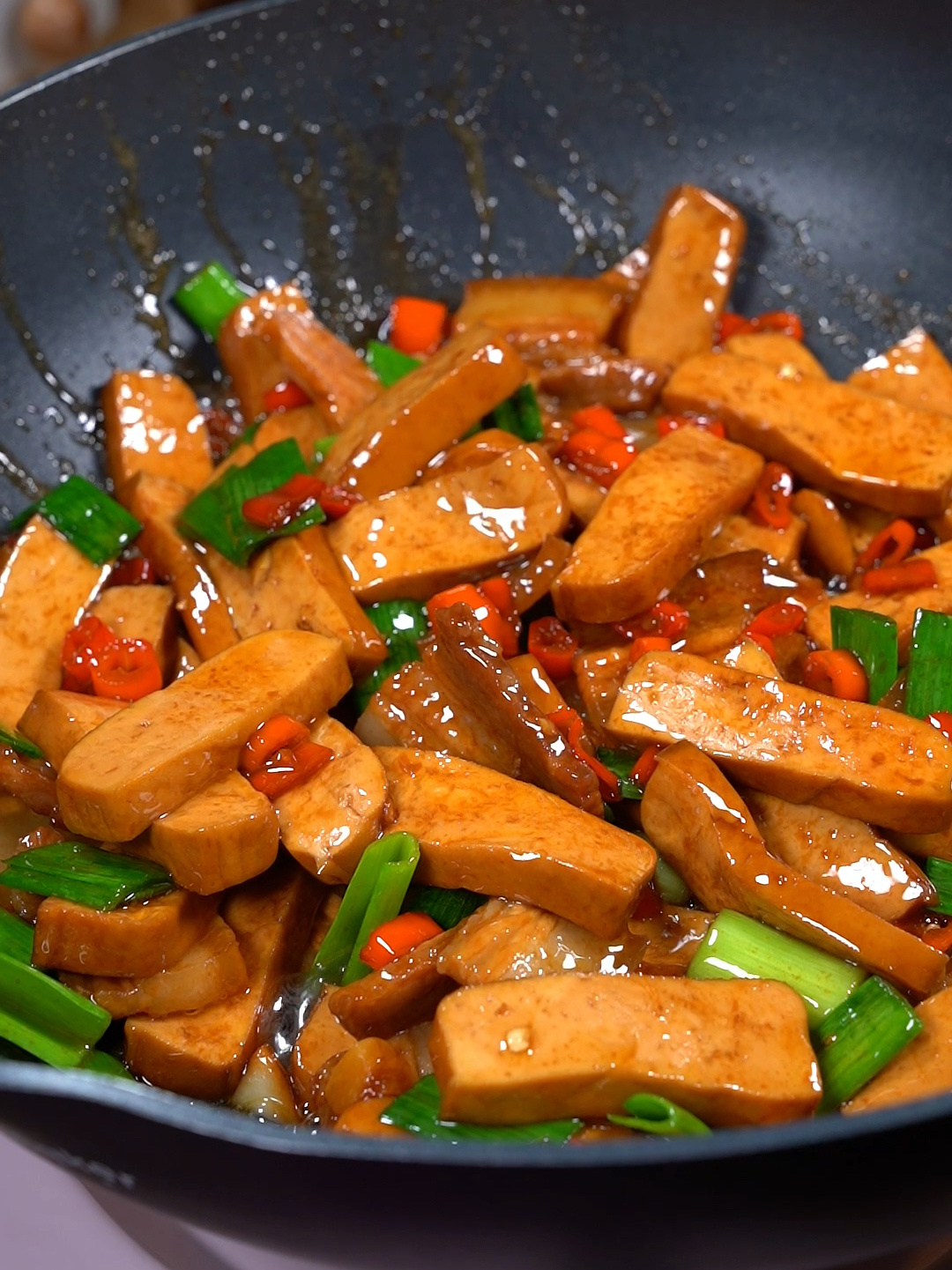 香干炒肉这样做,又香又嫩非常下饭,大家赶紧
