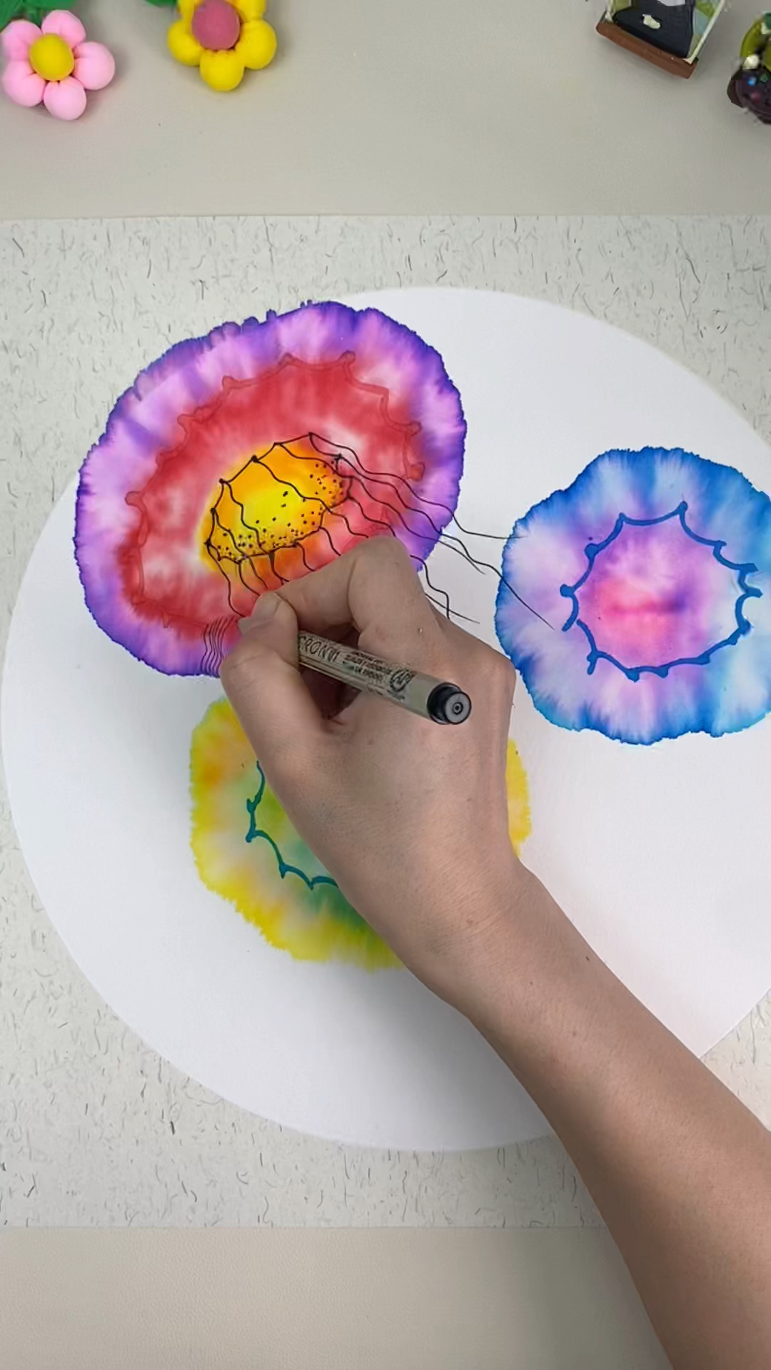 水彩晕染画《水母》