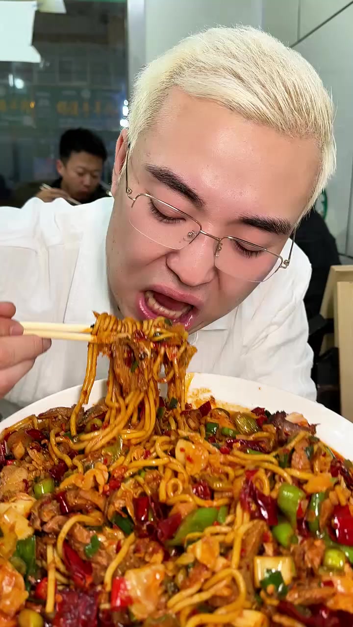盘宁夏学生强推炒烩肉