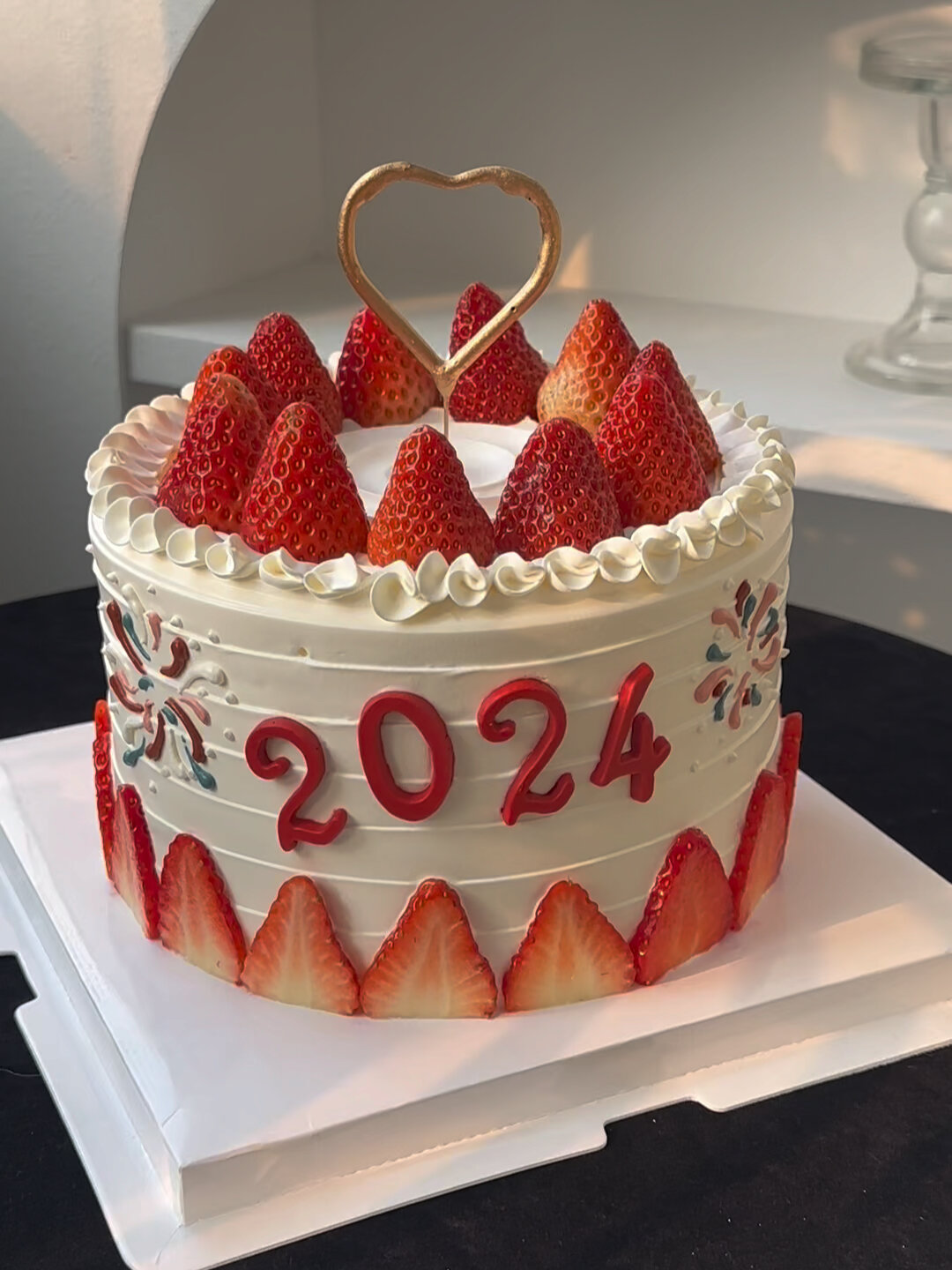 伟少制作2024跨年主题蛋糕分享