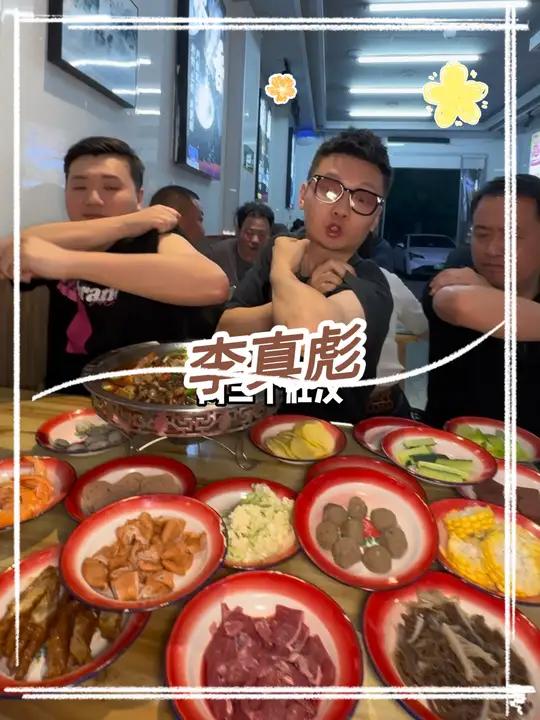 花88两三个壮汉,吃十几道菜做的水煮鱼套餐