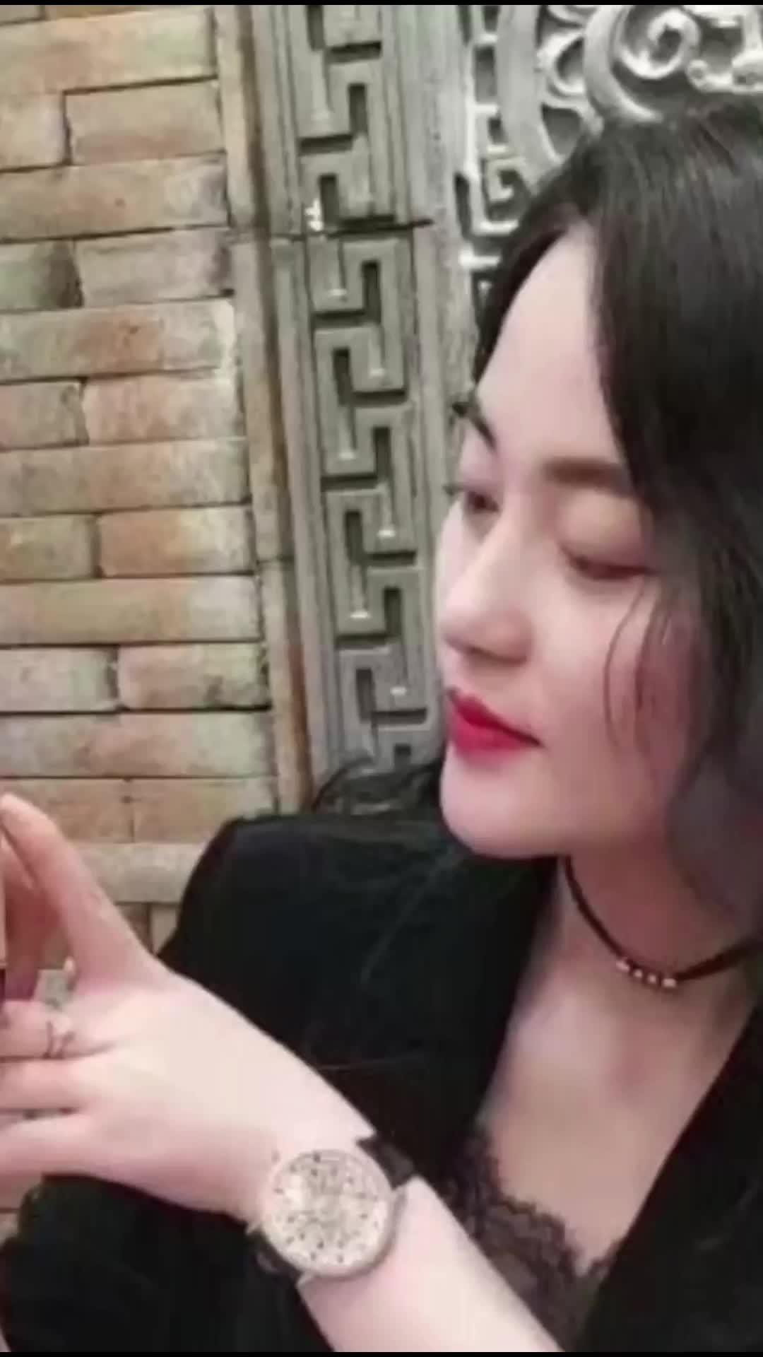 创作灵感 纯手工牛肉酱,手工切的大块牛肉粒,原味宝宝酱,不放辣椒,专治宝宝不好好吃饭 徽姑