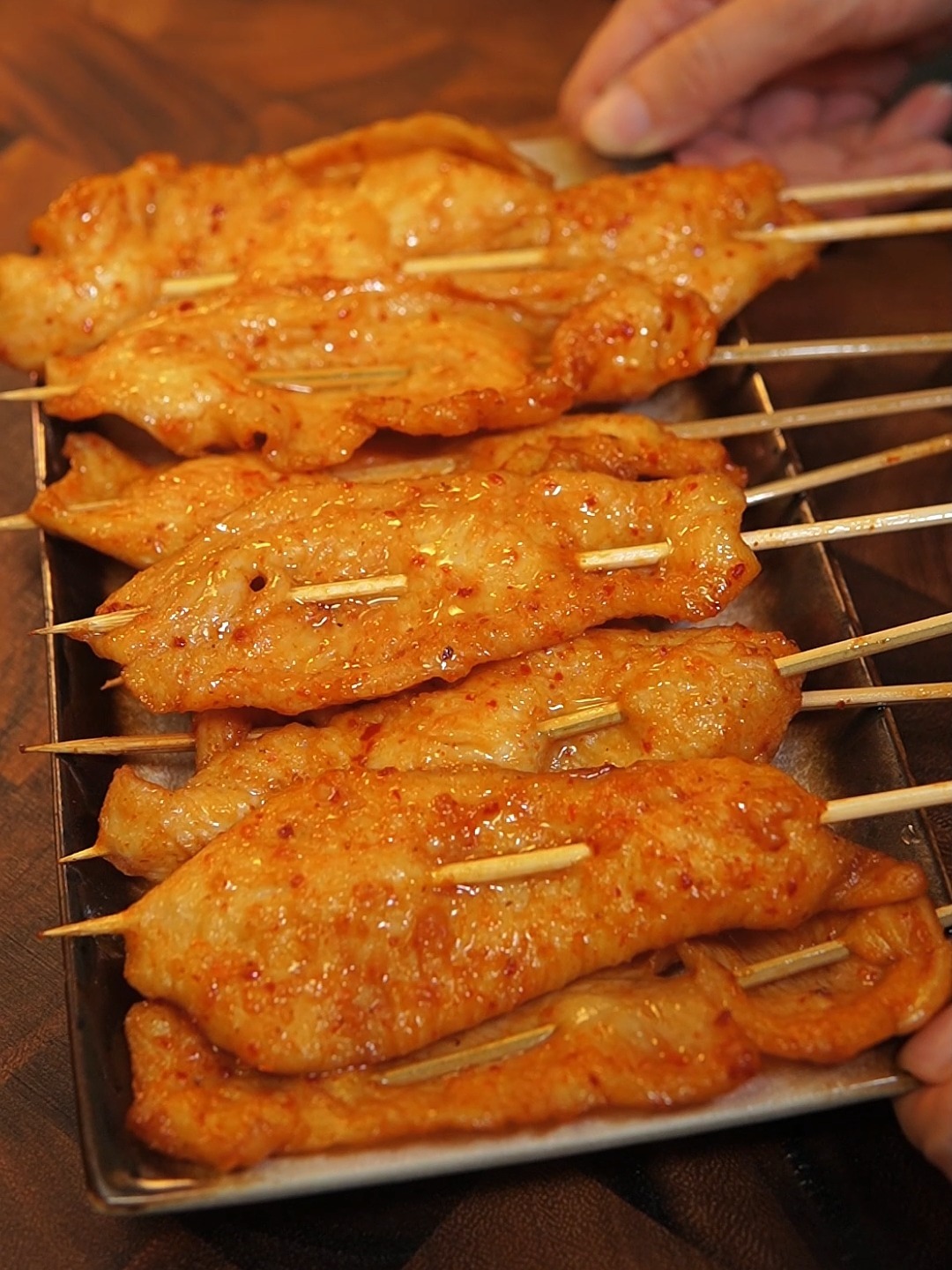 花5块钱就能做一大盘香辣过瘾的里脊肉串