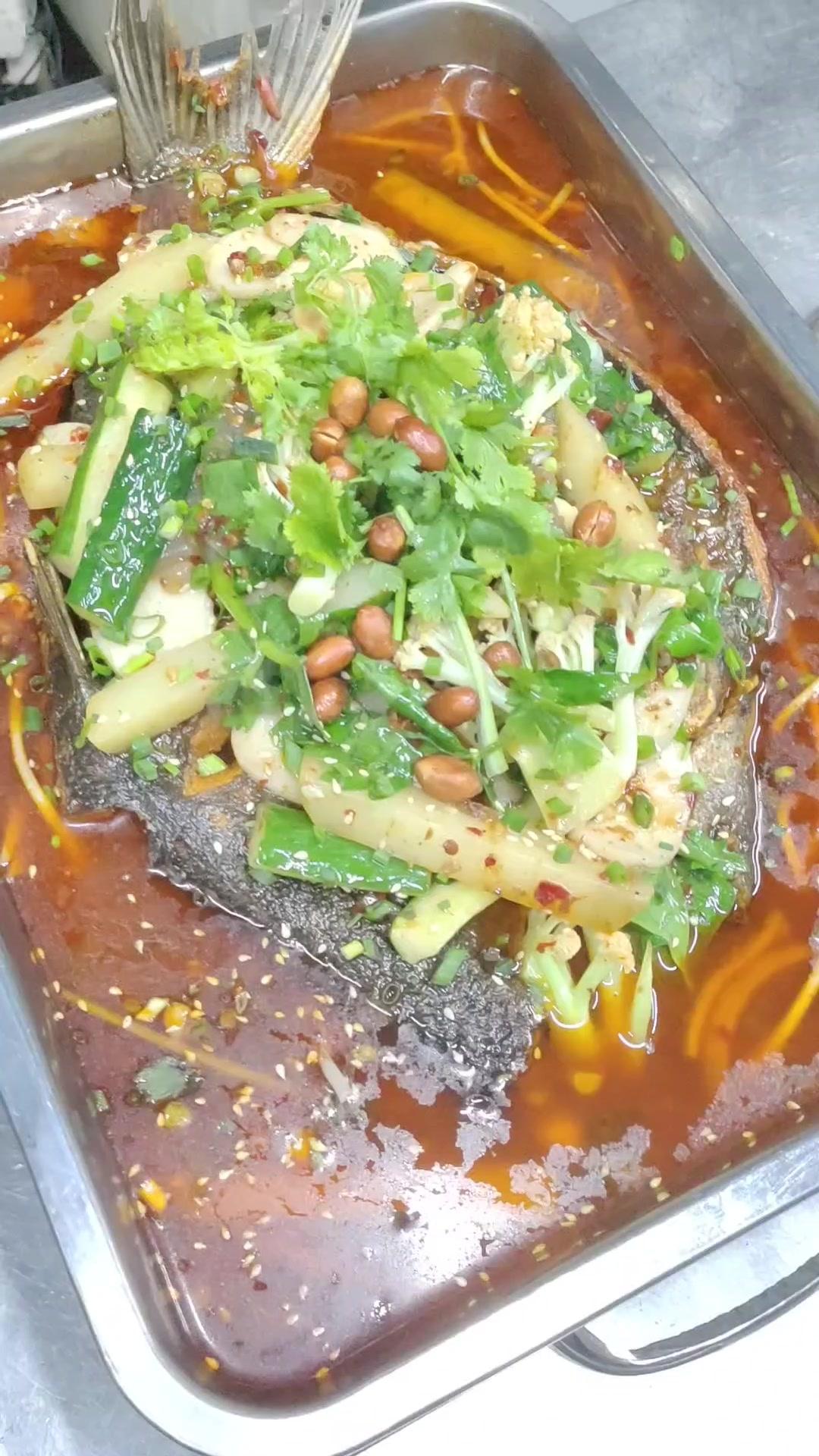 抖音美食推荐官 人气烤鱼店推荐 活鱼现杀以求鲜 这家店回头客超多 抖音美食 北仑好评榜第一