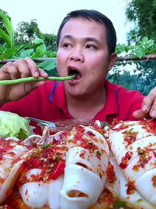长豆角鲜辣剁椒凉拌大墨鱼 这也太好吃了泰国大叔泰国美食泰国海鲜内容启发搜索