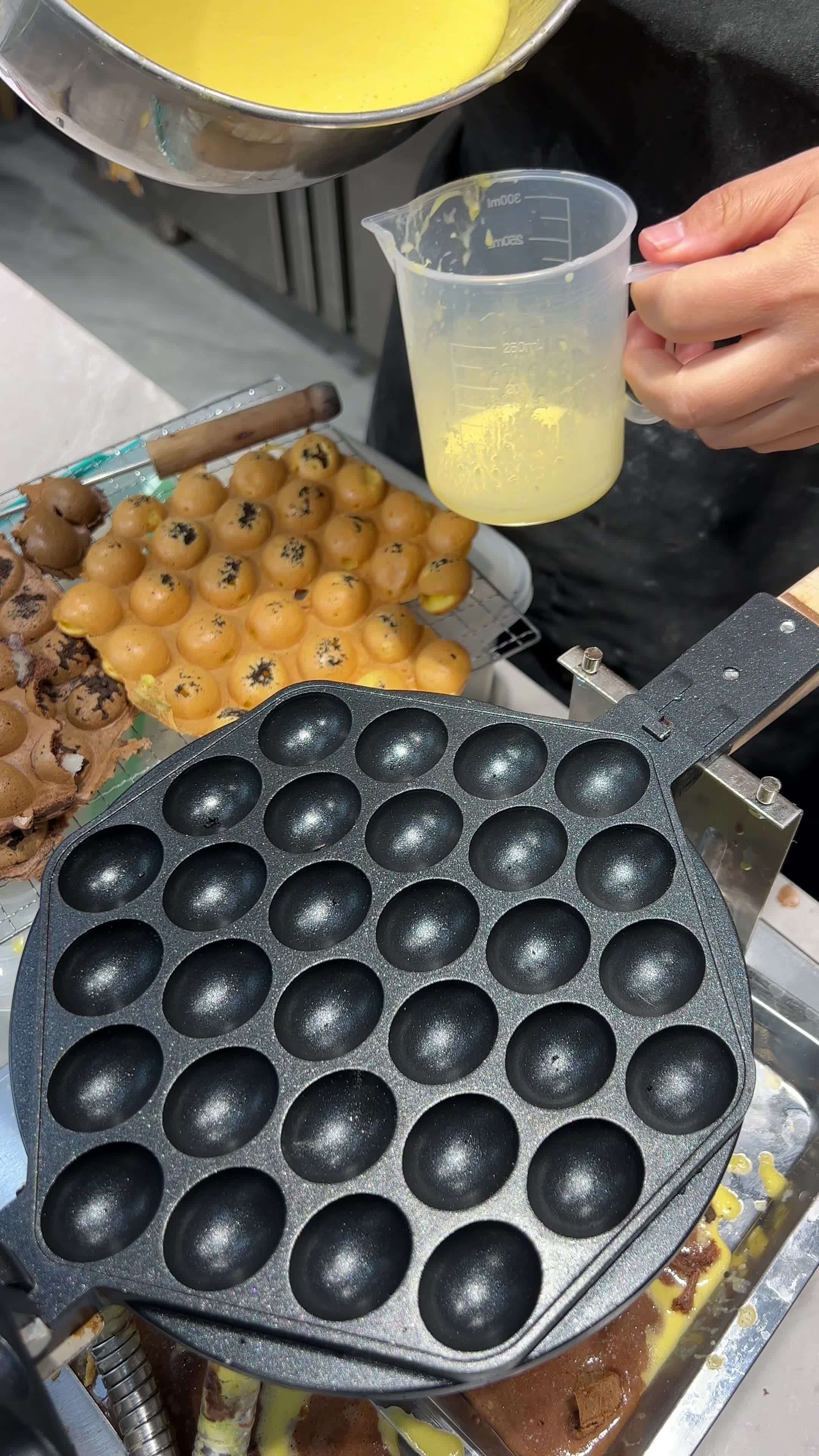 2300多名拍下课程的童鞋呢,黑糖珍珠鸡蛋仔配方已给大家更新,记得去看哦