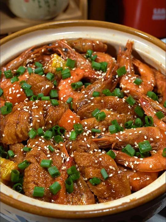 超好吃的鸡翅鲜虾煲,特别简单,鲜香美味下饭