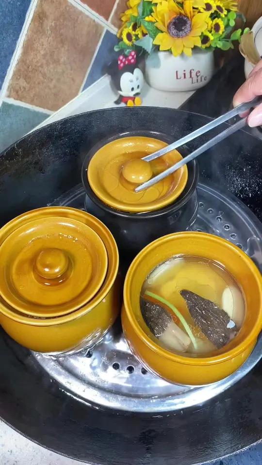 秋冬季多给孩子炖山药瓦罐汤 秋冬季多给孩子多山药瓦罐汤,简单好做,营养好喝 瓦罐汤 为你煲