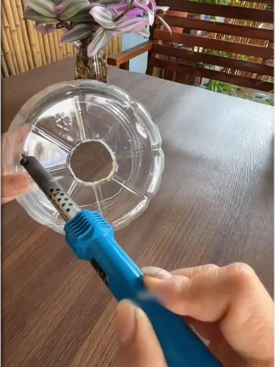 不要的瓶子都拿来做成花盆吧,好看又实用手工变废为宝手工我就玩个瓶子T