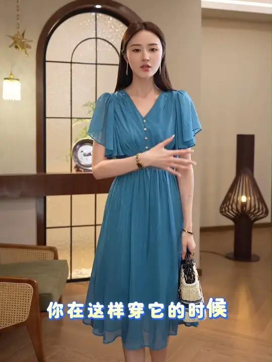 拒绝普通连衣裙!胸腰金扣链+收腰海鸥线|穿出定制感贵气