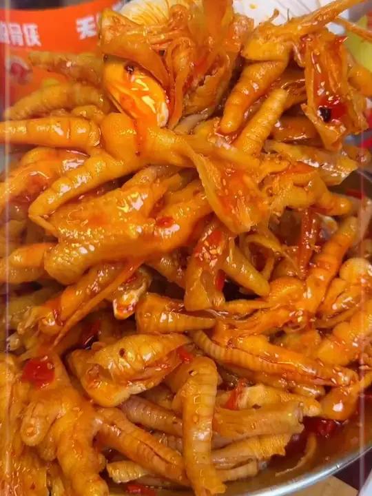 晚上嘴馋了就吃这个 脱骨侠 无骨鸡爪 无骨凤爪 夜宵 追剧小零食 麻麻辣辣 又香又脆 太好