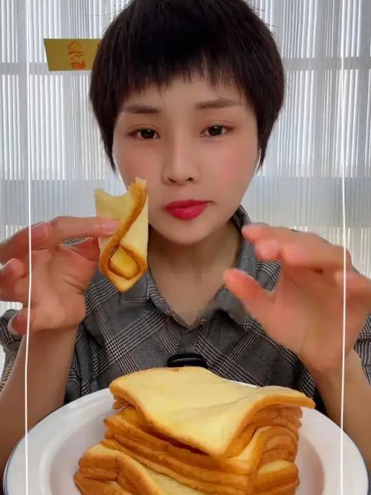 早餐来一个配一杯牛奶,好吃营养方便,全家人都爱吃