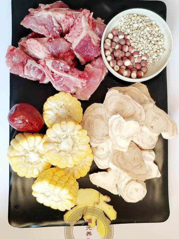 粉葛玉米排骨汤‖养脾祛湿靓汤