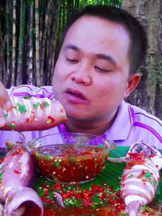 鲜榨剁椒料汁脆嫩大鱿鱼筒 泰国大叔泰国美食内容启发搜索种草激励计划全民任务
