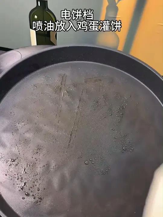 如果孩子的早餐不知道吃什么那就做这个十分钟搞定的鸡蛋灌饼 简单方便快捷还好吃#早餐饼鸡蛋灌