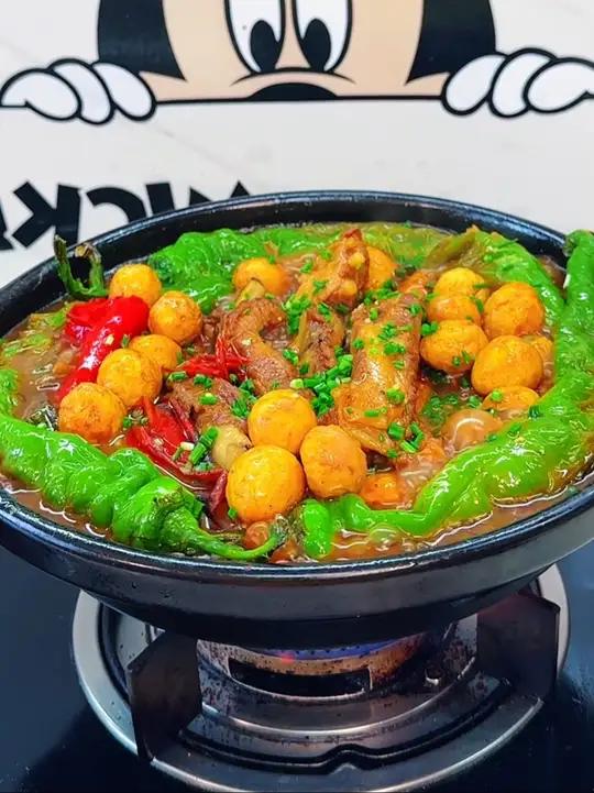 家里来客15一斤的排骨买了5斤做了一锅把子排骨 真是谁吃谁迷糊 太香太好吃了 软烂脱骨 好