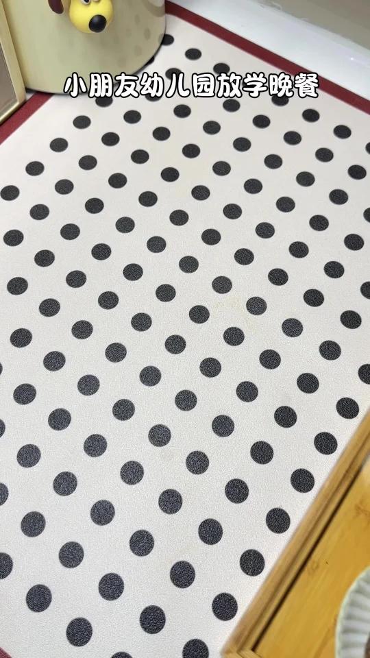 幼儿园小朋友的晚餐|照烧牛肉饭团