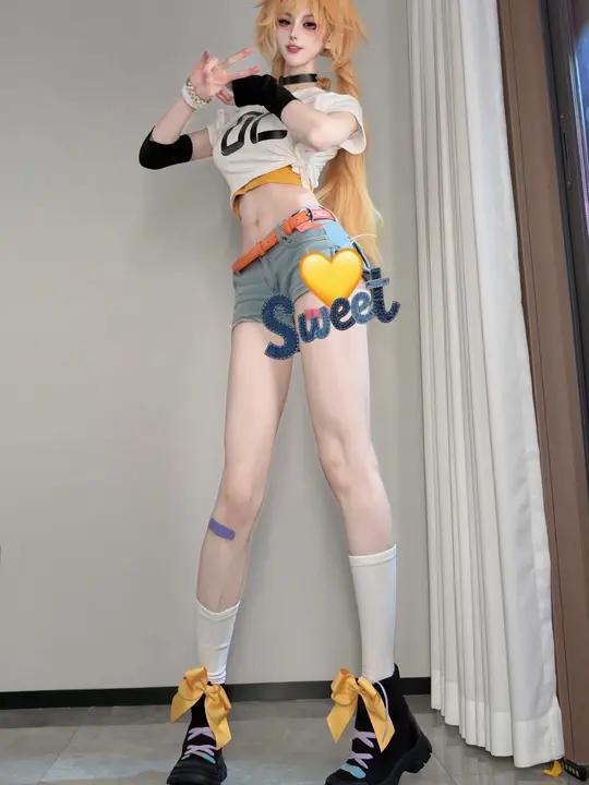 今天也是元气满满的一天 莎莉幻塔cos小雨摇奈美西斯纯真荡漾