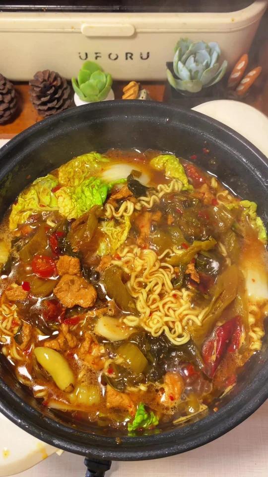 5分钟一碗酸菜肉丝面|酸爽开胃好吃到哭