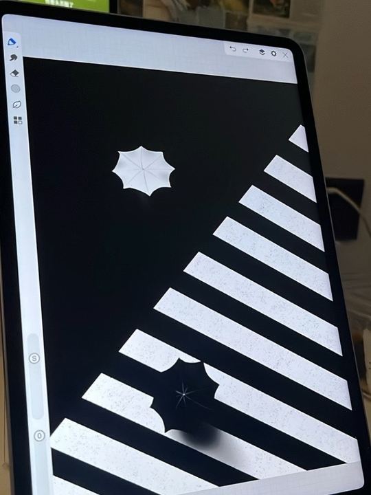 画世界Pro黑白绘画，素材来源王一一